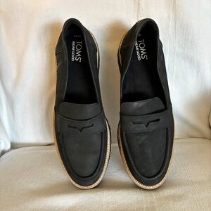Slip-On Penny Loafers Women's Cara Lug Sole Size 9 W Toms Wear Good Black